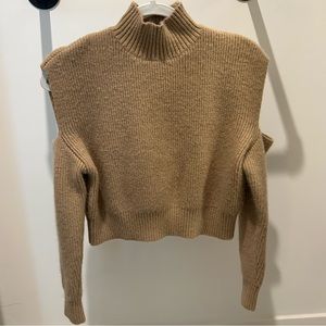 H&M SWEATER — US SIZE SMALL